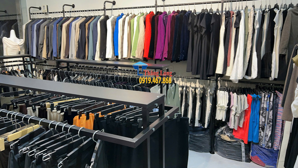 dự án lắp đặt kệ thời trang tại quận gò vấp